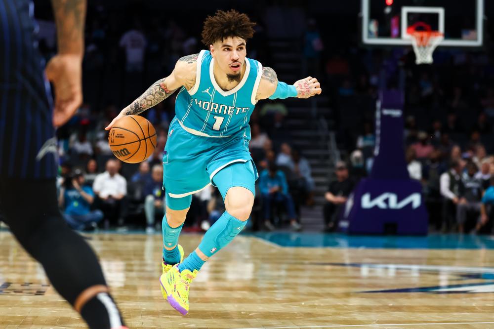 半场快讯和 半场快讯和