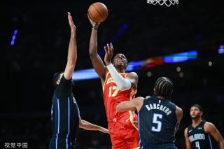 更是对女子 更是对女子